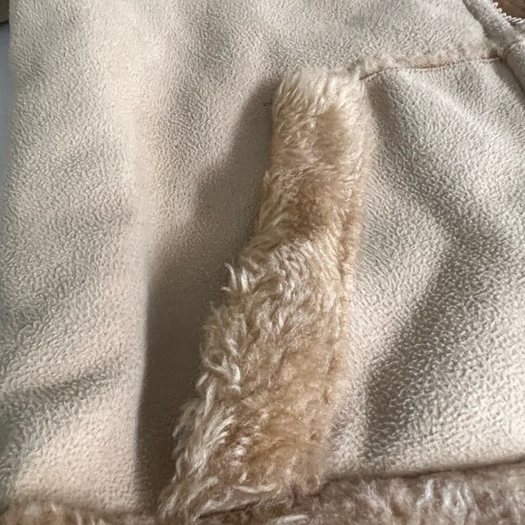 Winter jacket - Picture 4 of 9